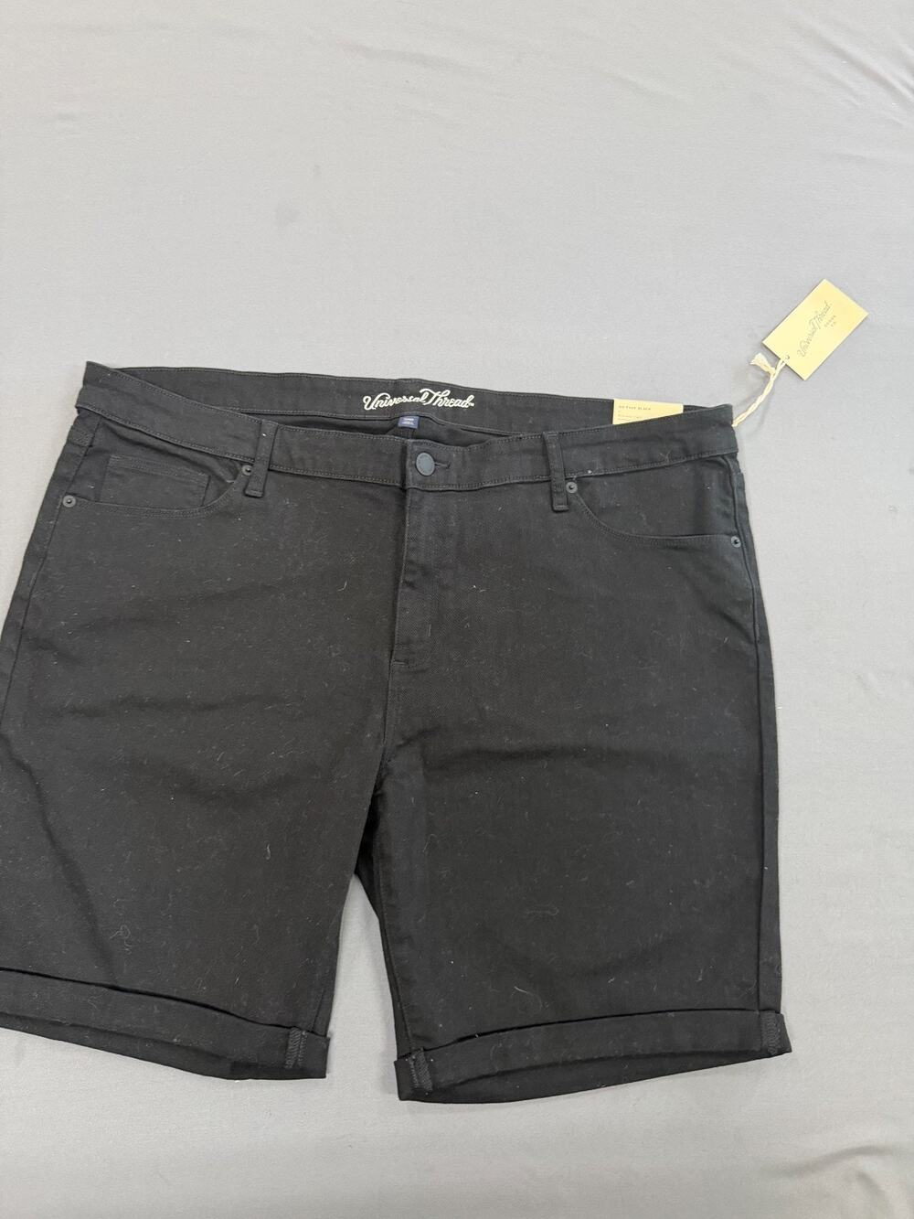 Universal Thread Women's Plus Size 22W Bermuda Shorts Black Denim Cuffed 9" Inse